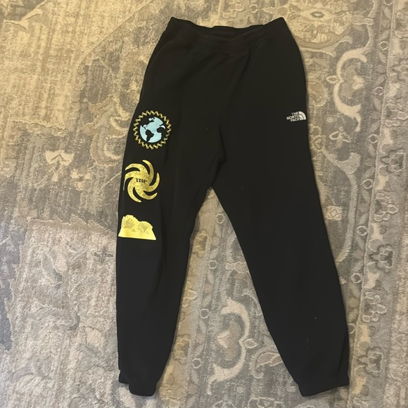 Northface men’s joggers - Picture 3 of 3
